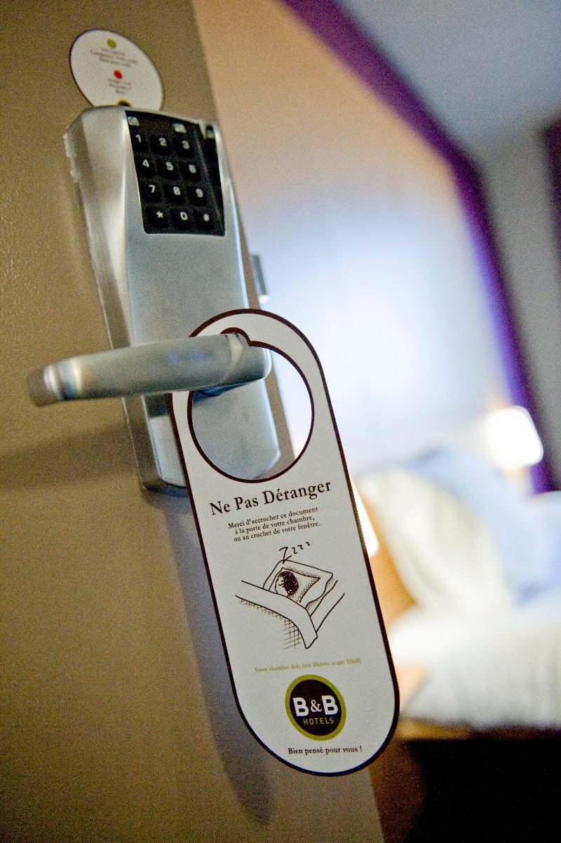 Hotel De Provence 2*